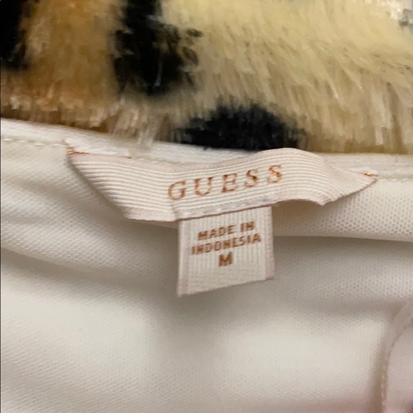SOLD! White guess dress - Picture 4 of 4